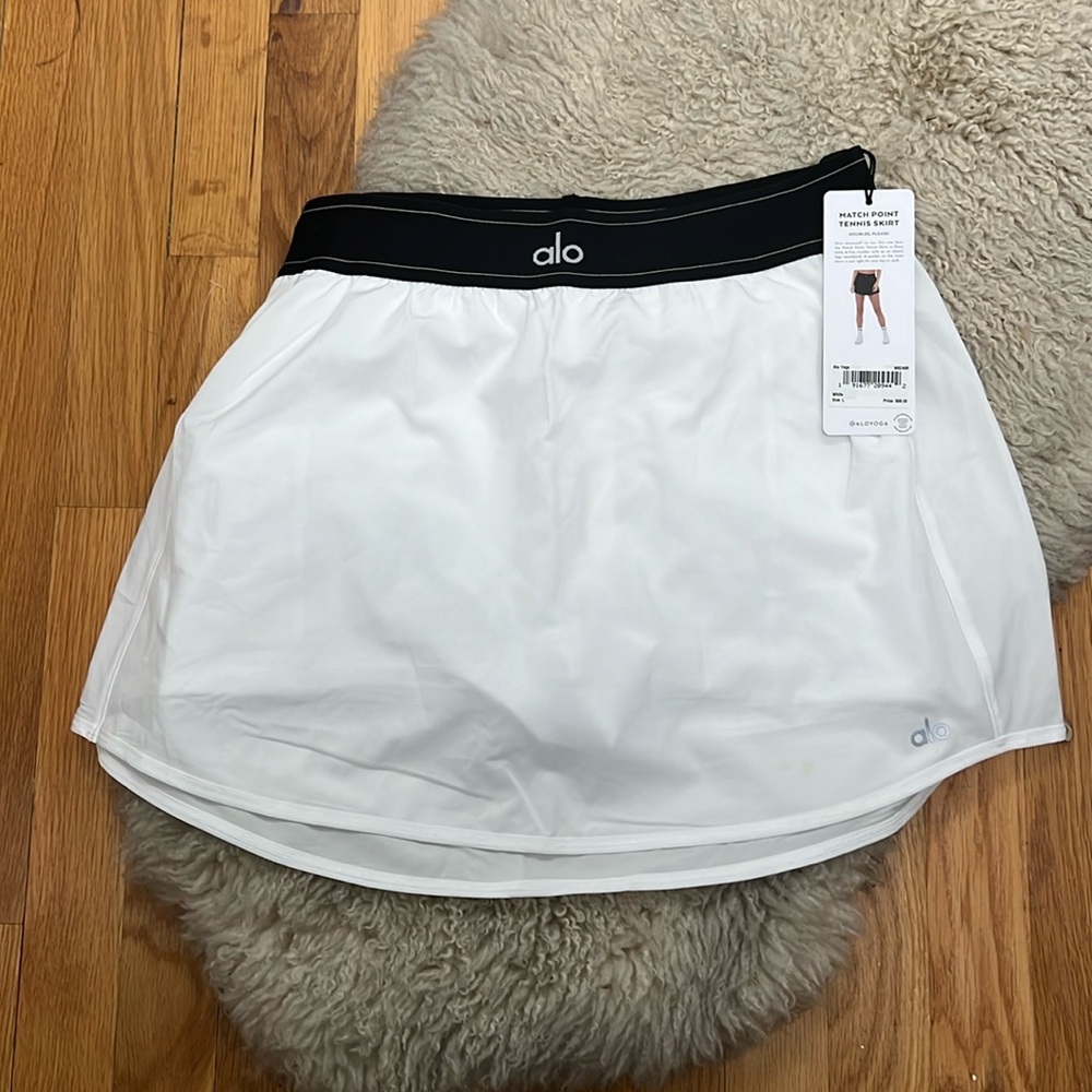 White NWT Alo tennis skirt